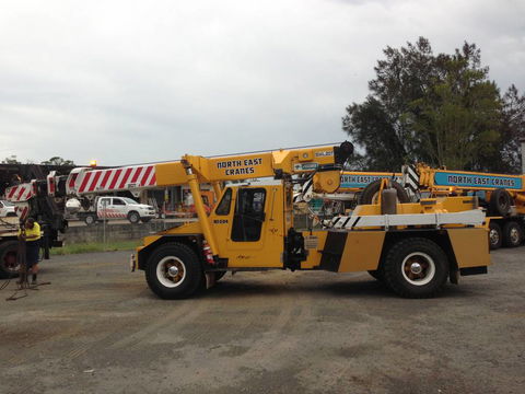 North East Cranes - Click Find 0