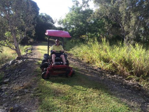 Down To Earth Whitsundays - Lawyer Find 3