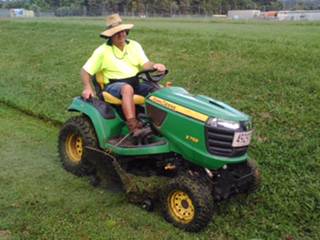 Lawnmowing Maintenance Mission Beach QLD Clickz