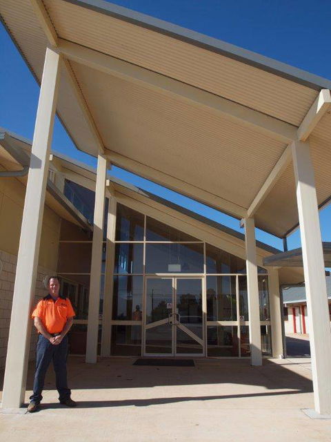 R & D Glass Services - Click Find 0
