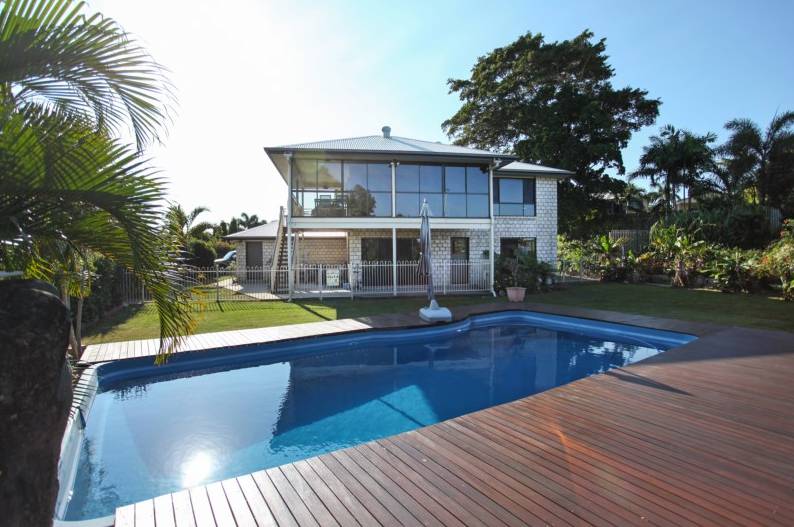 Illawong Beach QLD Click Find