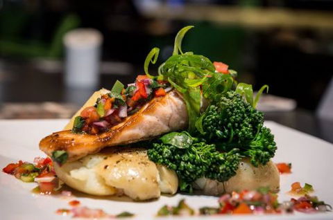 Spotted Dog Tavern - Click Find 1