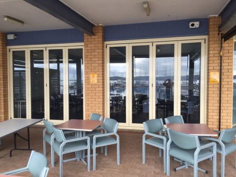 Hunter Glass Cessnock - Lawyer Find 0