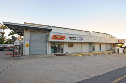 Porters Plumbing Supplies - Click Find 0
