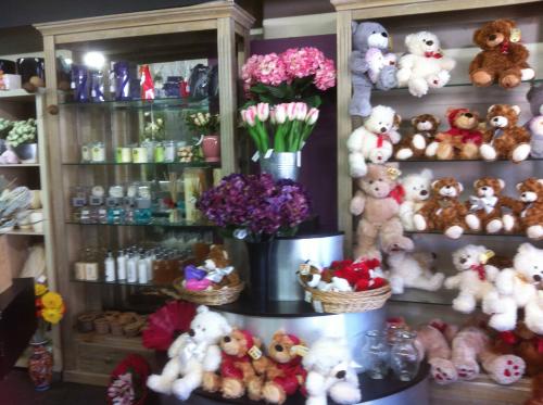Florists Hamilton NSW Click Find