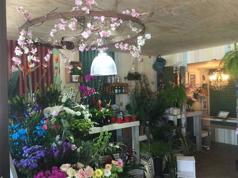 Adore Florist - Bet 4u 4