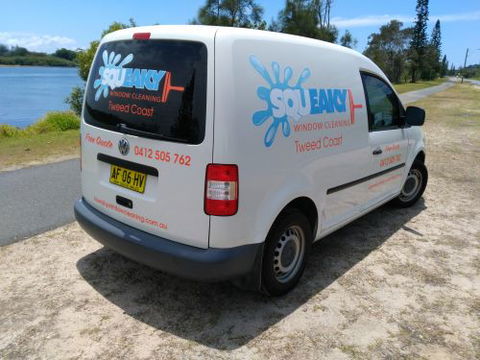Squeaky Window Cleaning - Click Find 0