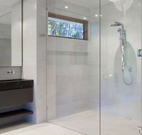 Glass  Window Centre - Click Find