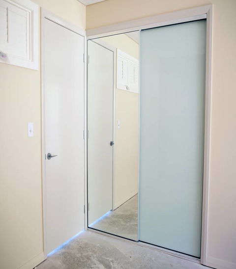 AB Glazing - Click Find 0