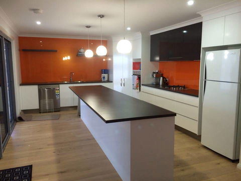 AB Glazing - Click Find 2