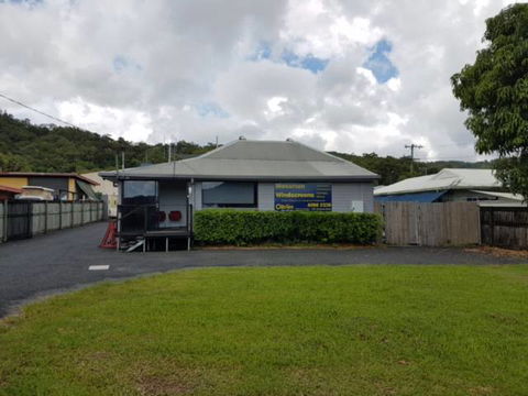 Mossman Windscreens - DBD 0