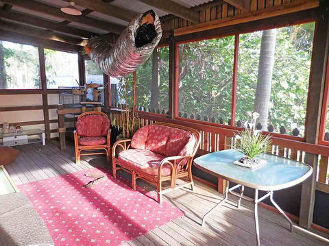 Pacific Palms Pet Resort - Click Find 0