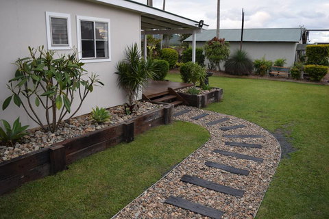 Wards Landscape Supplies - Click Find 4