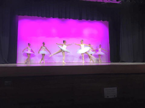 Creative Edge Dance Studio - Bet 4u 0