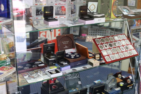 Coins & Collectables - Click Find 2