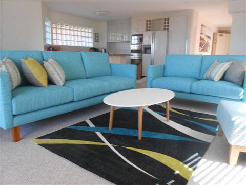 Design 4 Living - Click Find 0