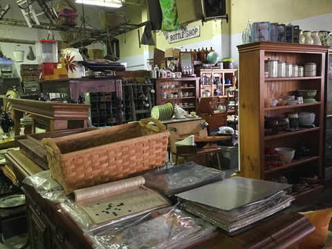 Ludo & Swagman’s Oldwares - Click Find 1