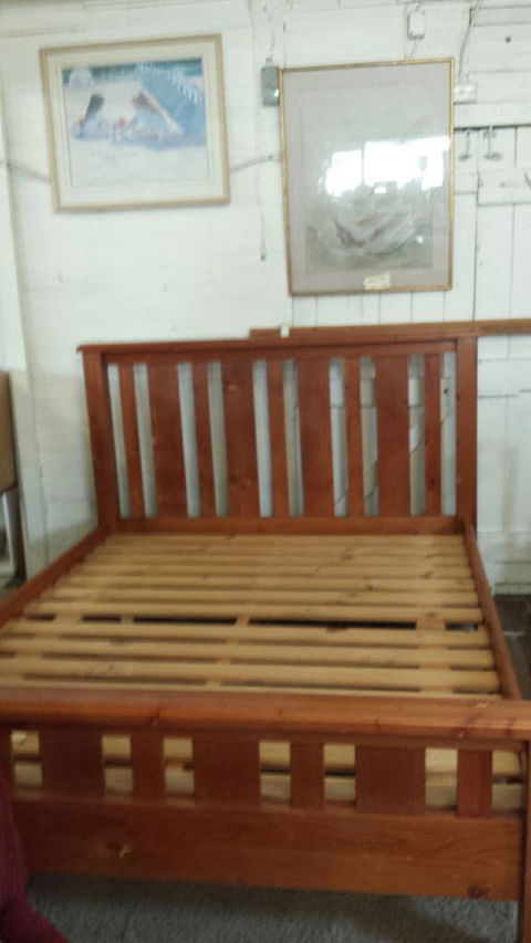 Maple Lane Secondhand & Antiques - Bridge Guide 2