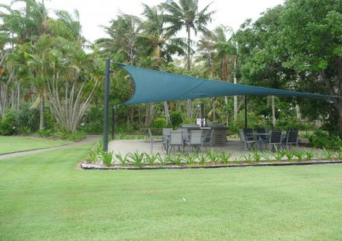 The Shores Holiday Apartments - Click Find 0