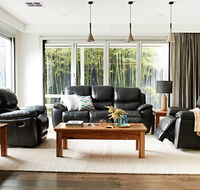 Davies Furniture Court - Click Find