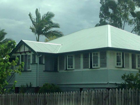 D-Lux Roofing NQ - Bet 4u 2