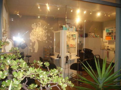 Keiraville Cut ‘n’ Curl - Click Find 0