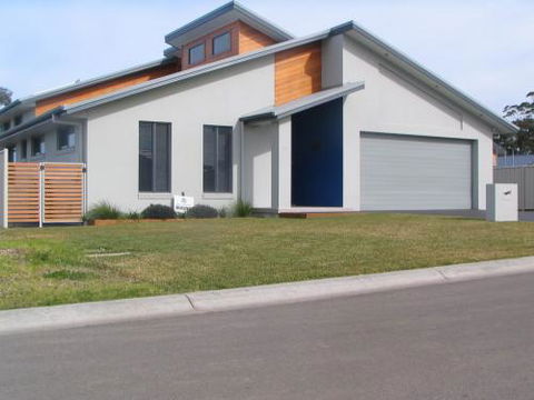 APG Exteriors Pty Ltd - Click Find 0