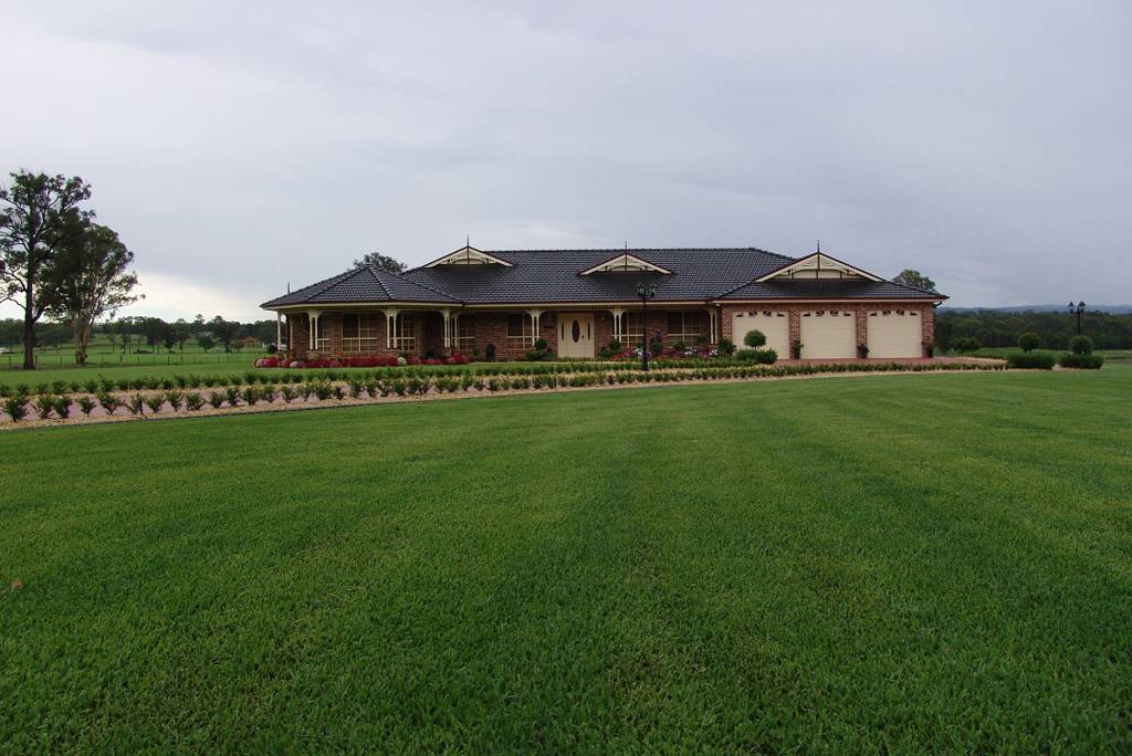 Mining Heavy Equipment Supplies Repairs Chevallum QLD Bet 4u