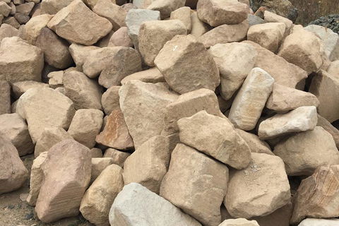 R’ton Mini Loads & Truck Hire - Click Find 1