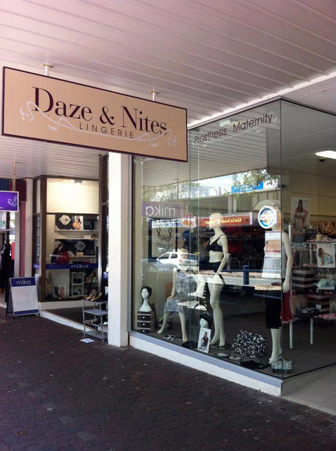 Daze & Nites Lingerie - Click Find 1