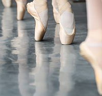 Footprints at the Bay - Click Find