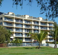 Sails Resort on Golden Beach - Click Find