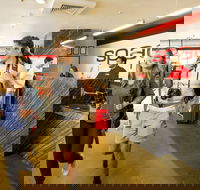 Space Hotel - Hostel - Click Find
