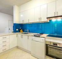 Tranquility Chill at Palm Cove - Click Find