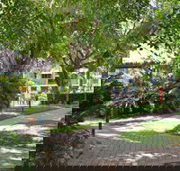 Cairns Beach Resort - Click Find
