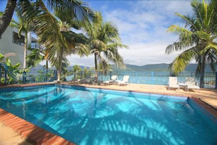 Shute Harbour QLD Click Find