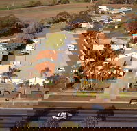 Tamworth Motor Inn  Cabins - Click Find