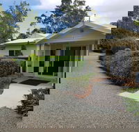 Camelot Boutique Accommodations - Click Find