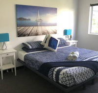 Base Backpackers Brisbane Uptown Hostel - Click Find