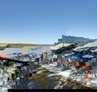 Seascape Retreat - Click Find