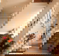 The Woodbridge Tasmania - Click Find