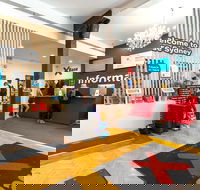 Base Sydney - Hostel - Click Find