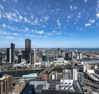 StayIcon Serviced Apartment On Collins - Click Find