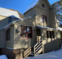 Merrigang Chalet Dinner Plain - Click Find