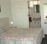 Bermuda Breezes Resort Motel - Click Find