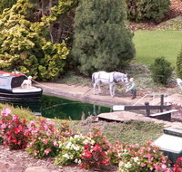 Ivy  Roses Boutique Apartments - Click Find