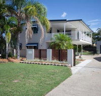 City Beach Holiday House - Click Find