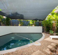 Palm Trees Noosa - Click Find