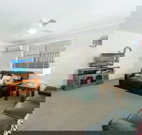 Beachside Holiday Home - Click Find