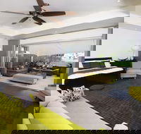 Essence Beachfront Retreat - Click Find
